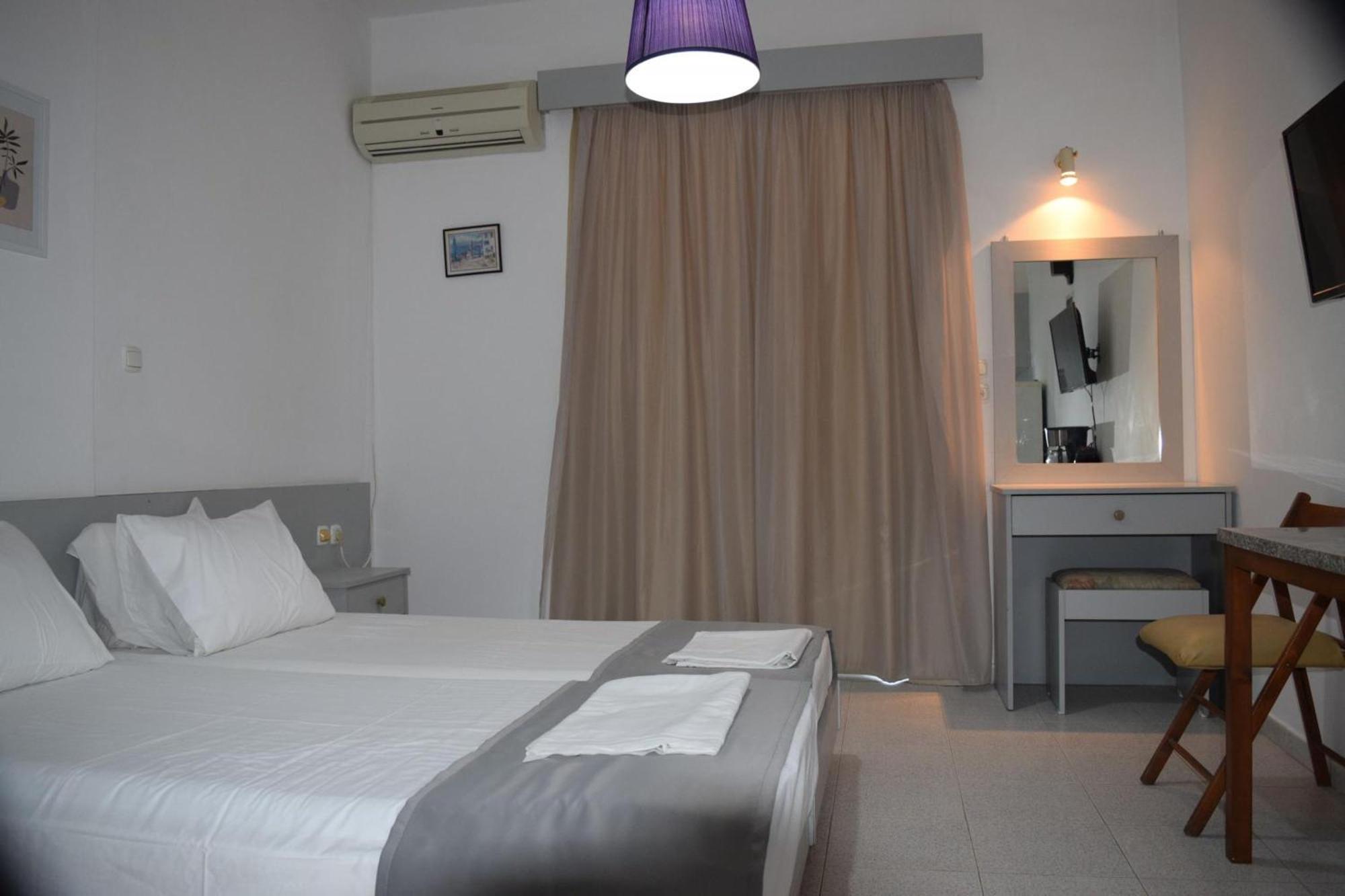 Lefteris Apartments In 이알리소스 외부 사진
