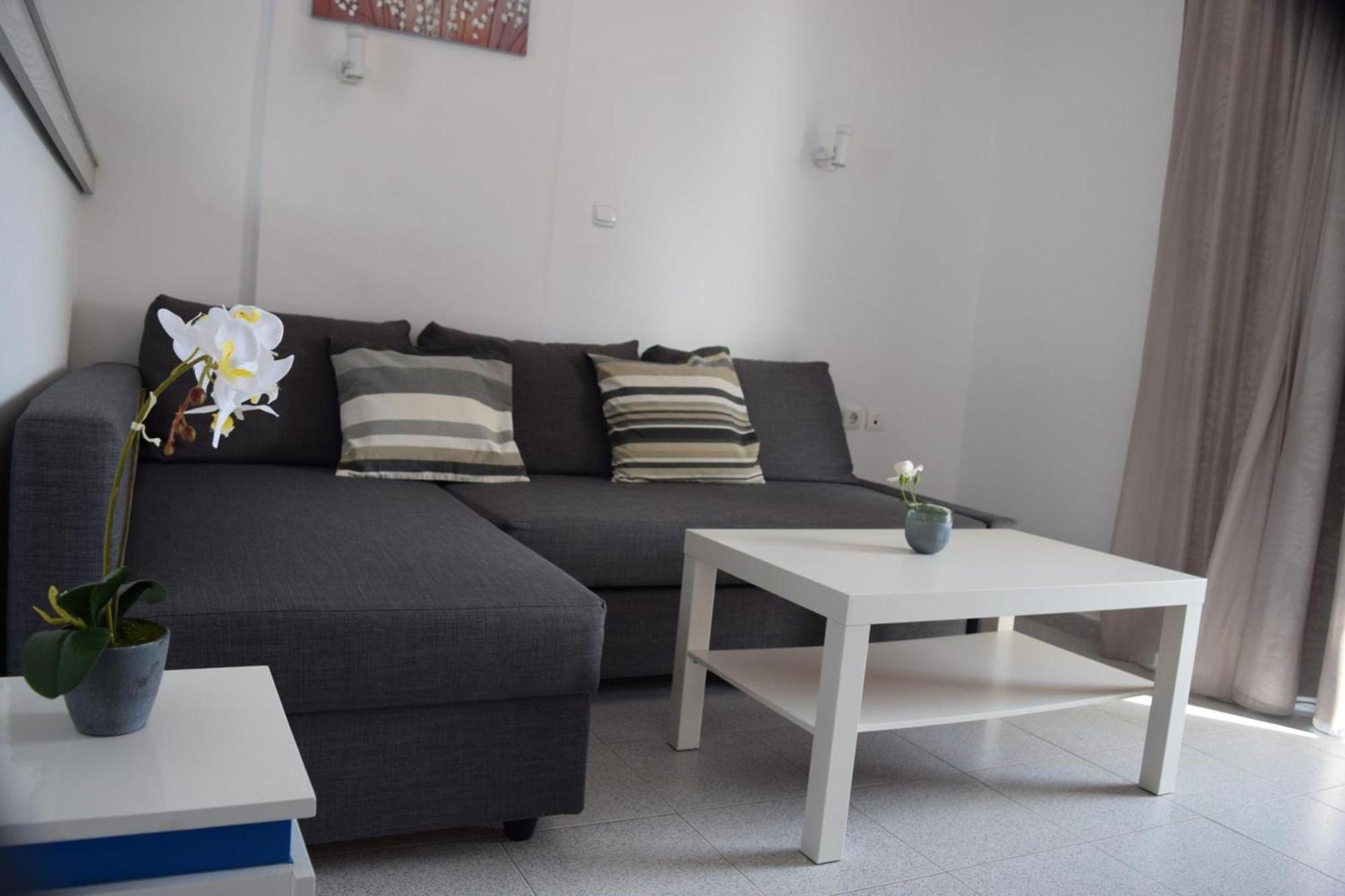 Lefteris Apartments In 이알리소스 외부 사진