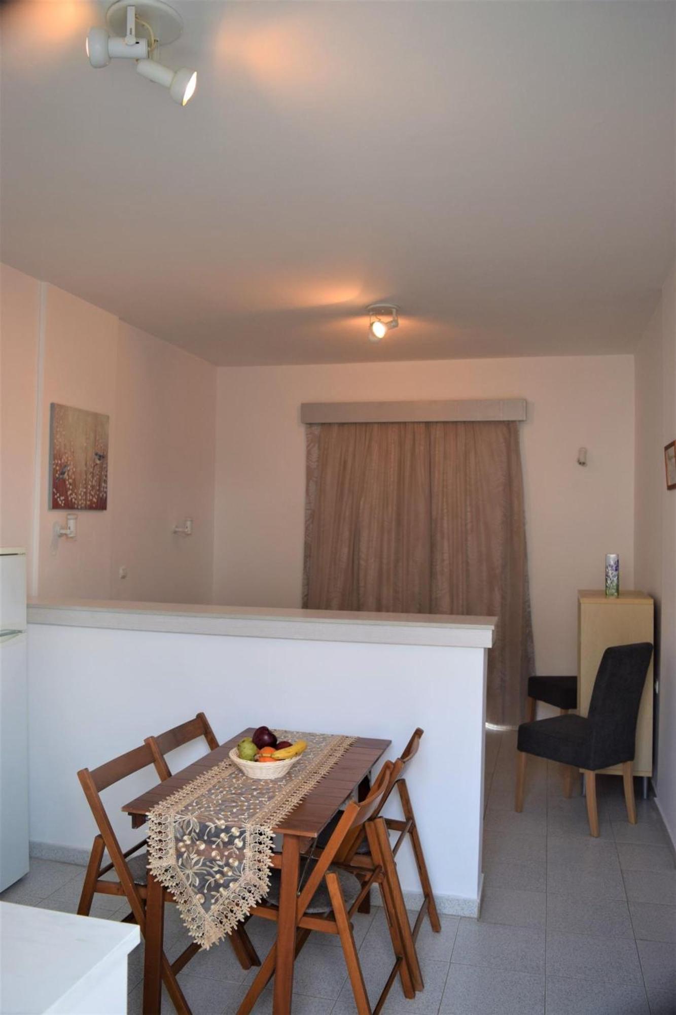 Lefteris Apartments In 이알리소스 외부 사진
